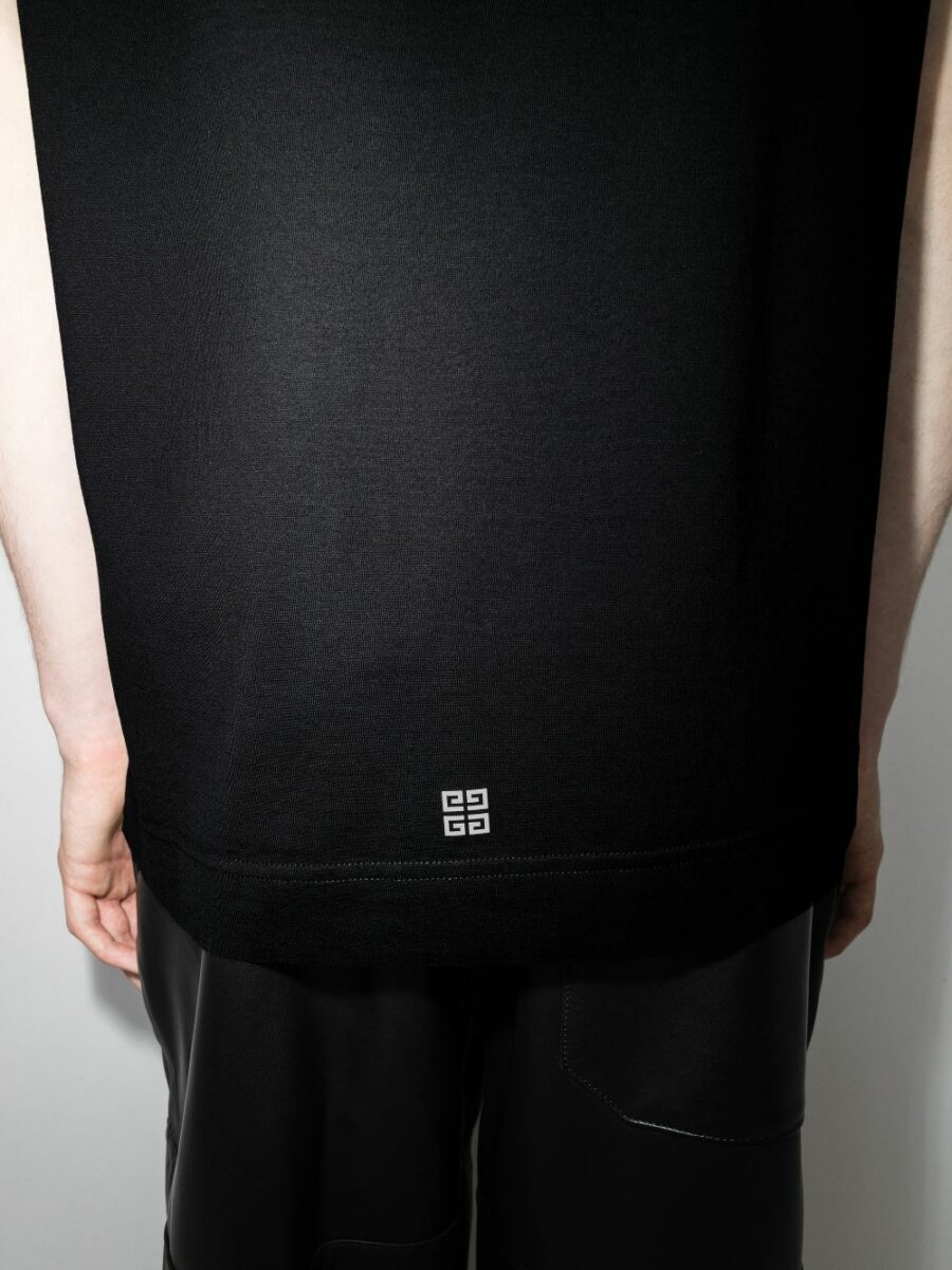 <strong>Givenchy </strong><br>T-Shirt - Image 5