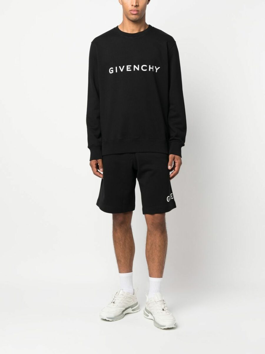 <strong>Givenchy </strong><br>Sweatshirt - Image 3