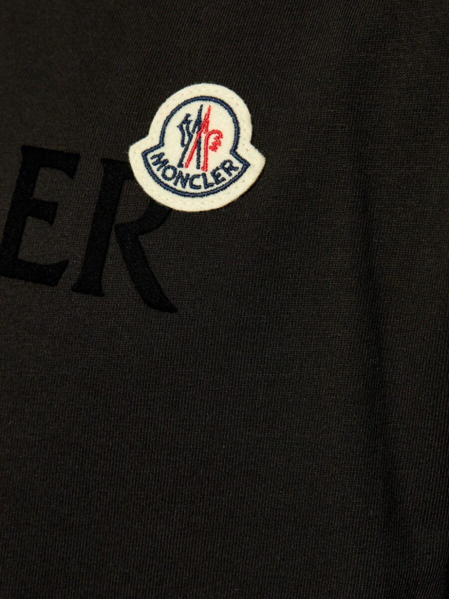 <strong>Moncler </strong><br>T-Shirt - Image 4