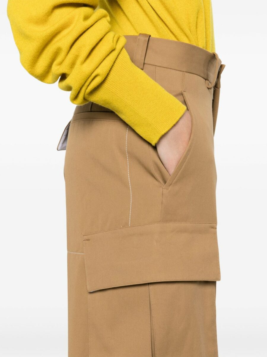 <strong>Victoria Beckham </strong><br>Relaxed Cargo Trouser - Image 3