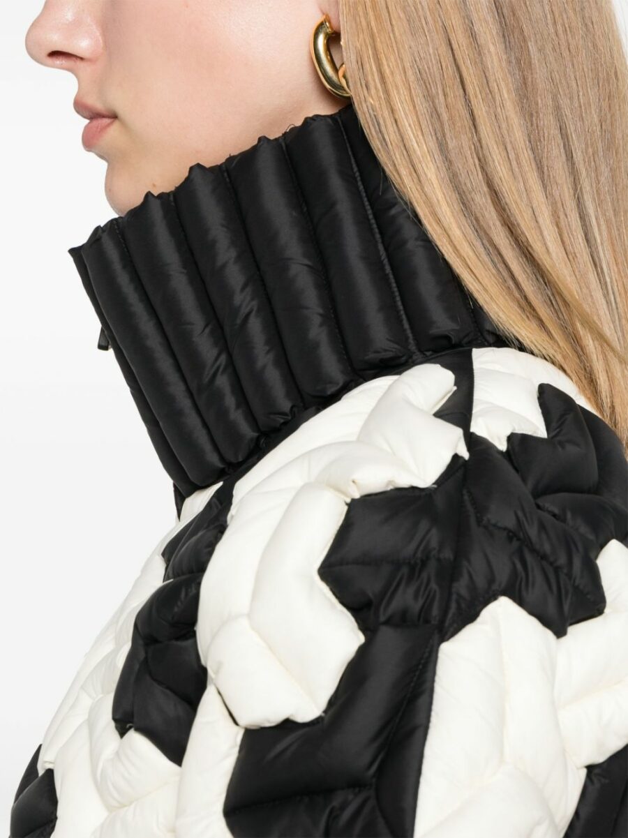 <strong>Raxxy </strong><br>Triangle Black And White Down Jacket - Image 4